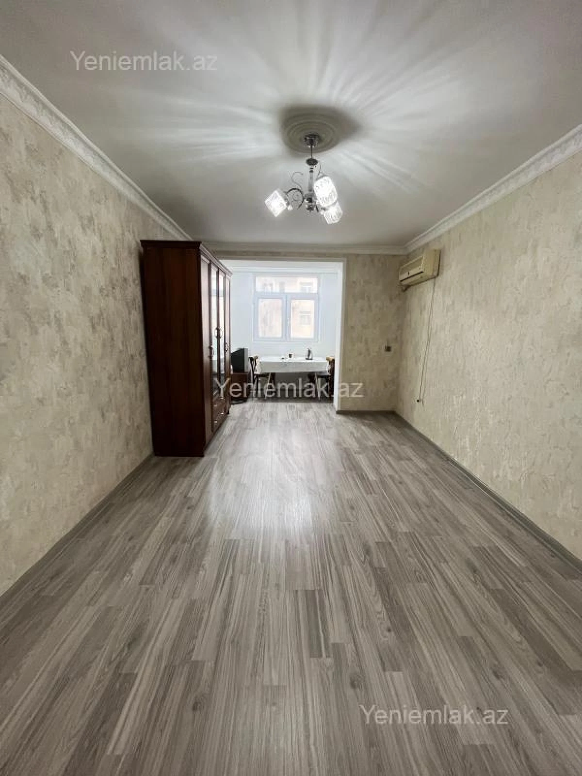 Satılır 1 otaqlı köhnə tikili 30 m²