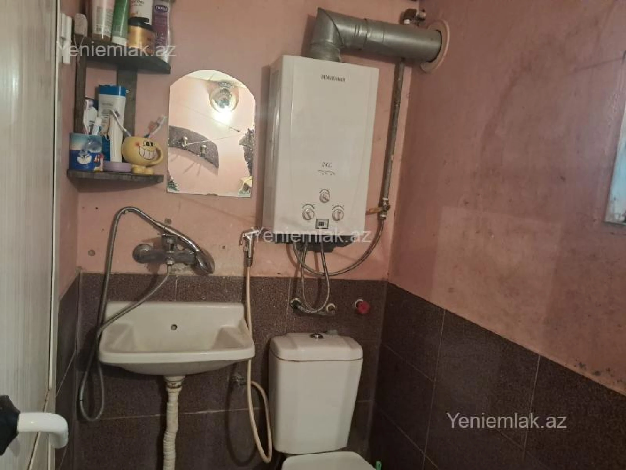 Satılır 2 otaqlı həyət evi 47 m²