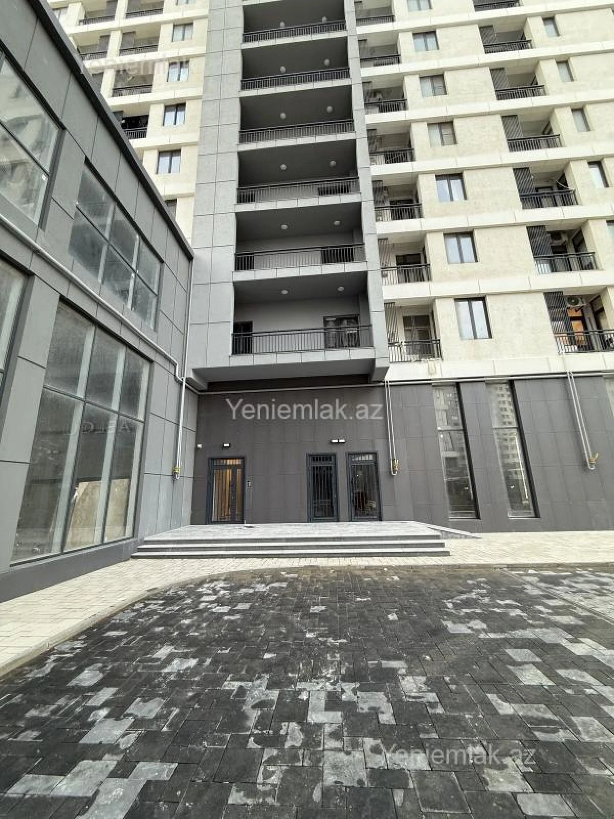 Satılır 3 otaqlı yeni tikili 85 m²