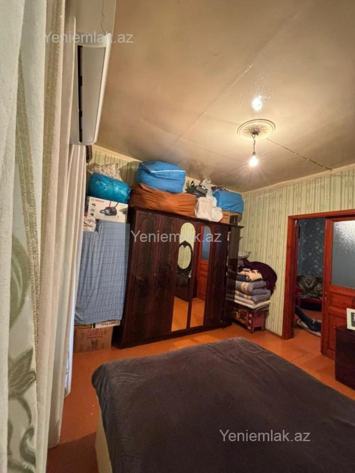 Satılır 2 otaqlı köhnə tikili 60 m²