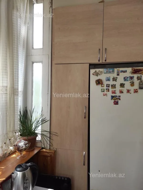 Satılır 2 otaqlı köhnə tikili 40 m²