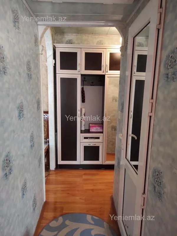 Satılır 2 otaqlı köhnə tikili 40 m²