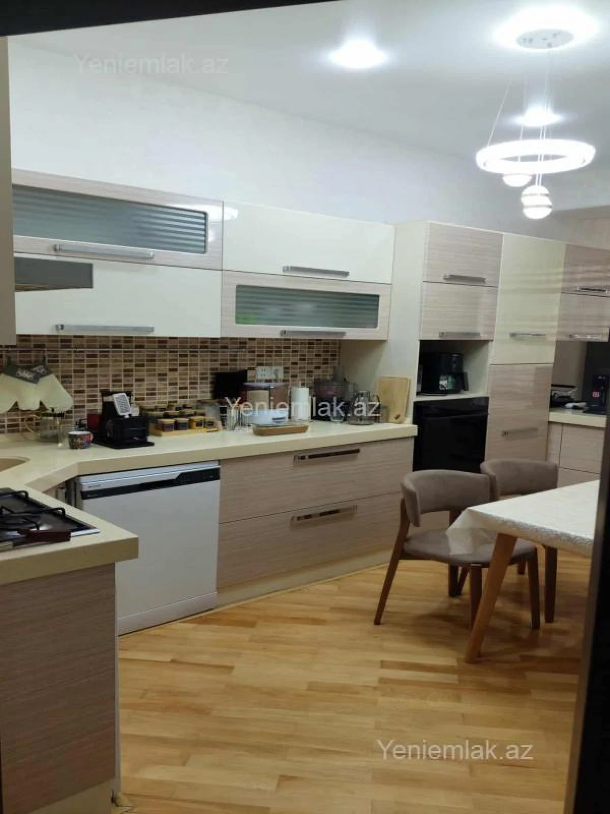 Satılır 3 otaqlı yeni tikili 118 m²