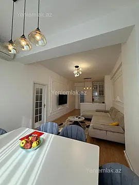 Satılır 3 otaqlı yeni tikili 81 m²