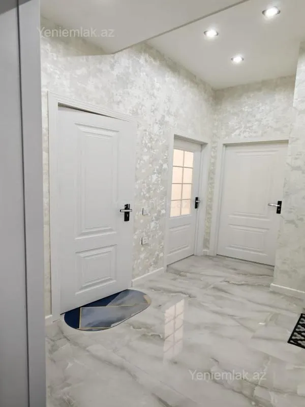 Satılır 2 otaqlı yeni tikili 60 m²