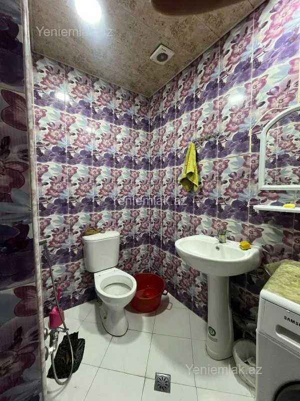 Satılır 5 otaqlı həyət evi 220 m²