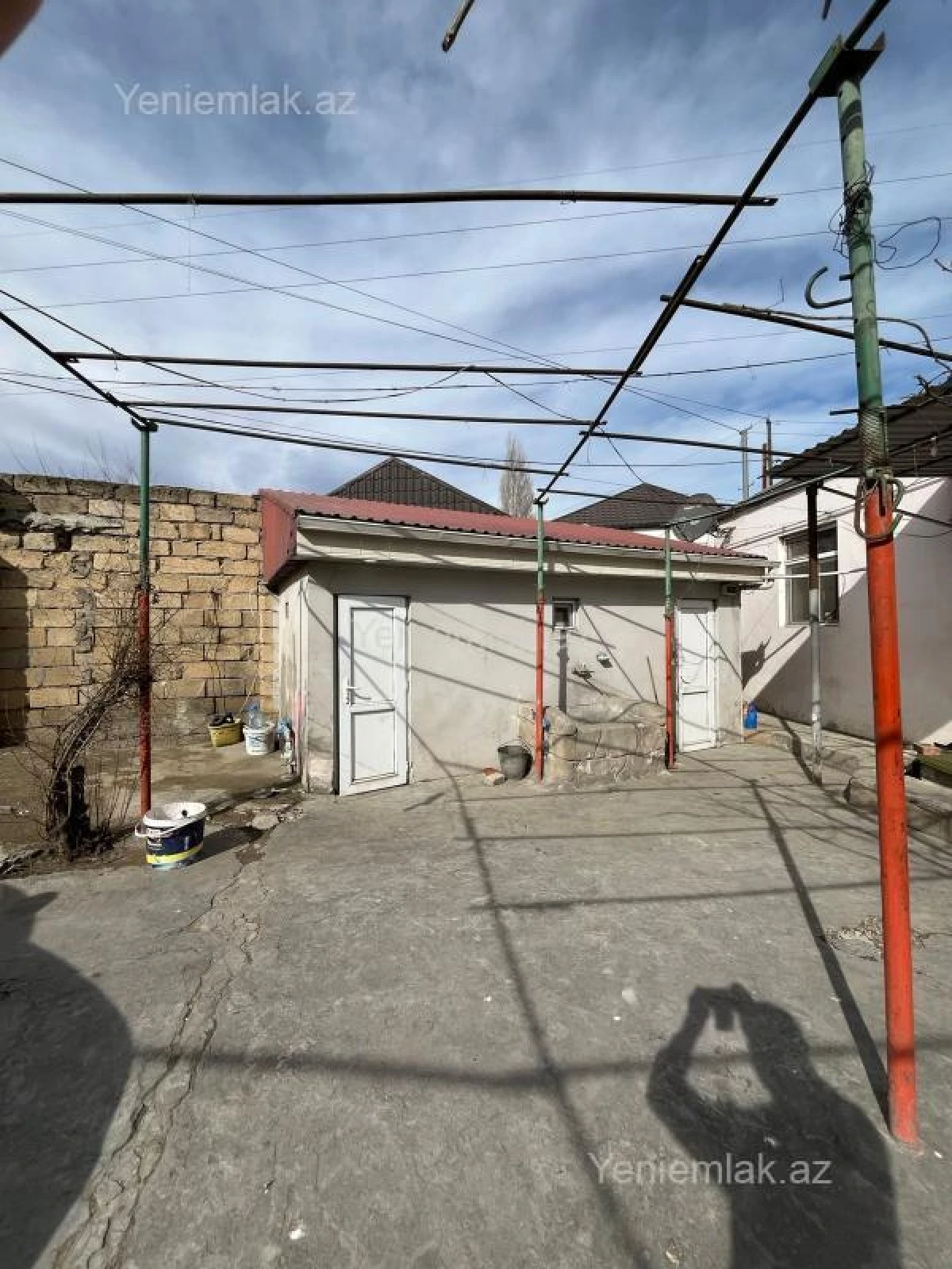 Satılır 5 otaqlı həyət evi 220 m²