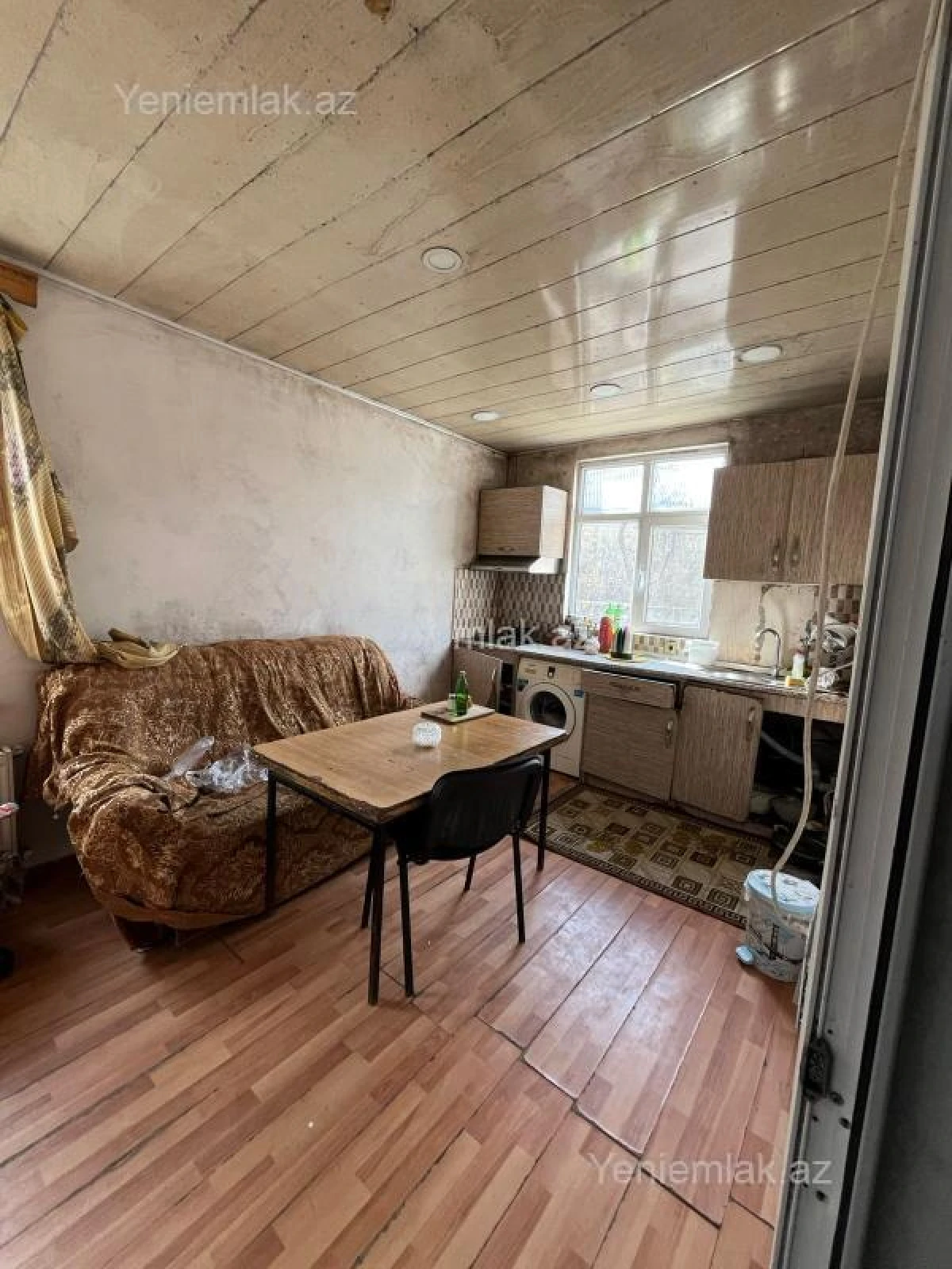 Satılır 5 otaqlı həyət evi 220 m²