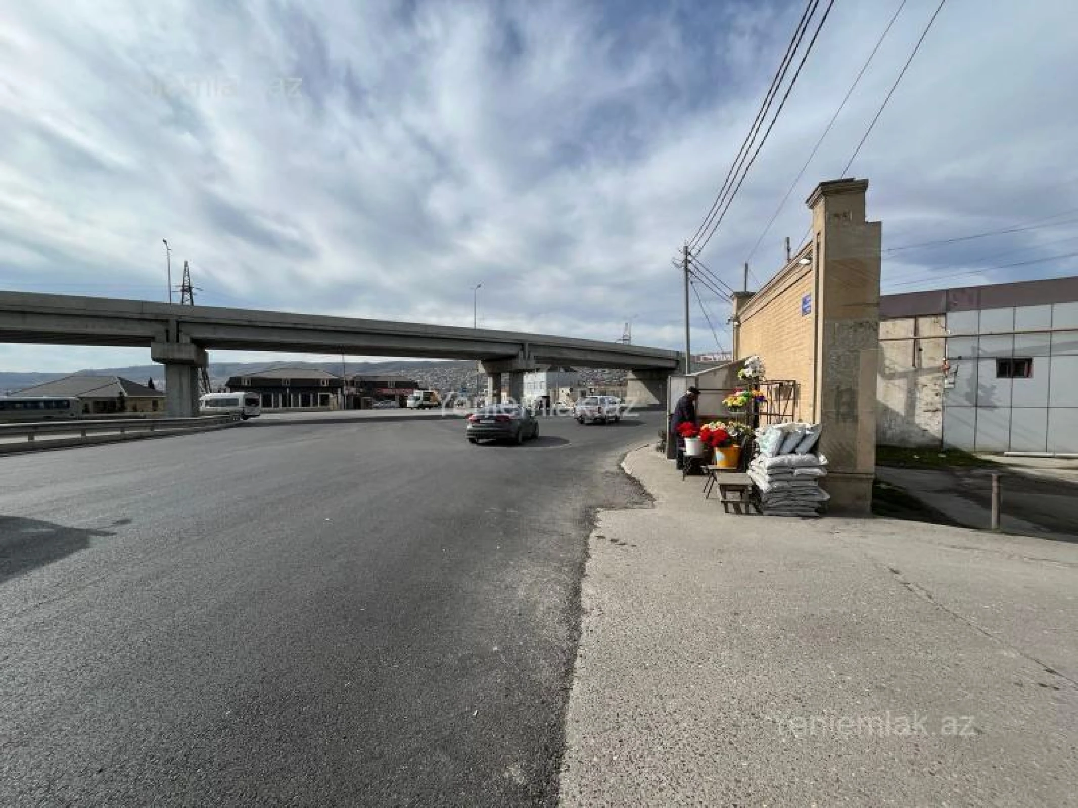 Satılır 5 otaqlı həyət evi 220 m²