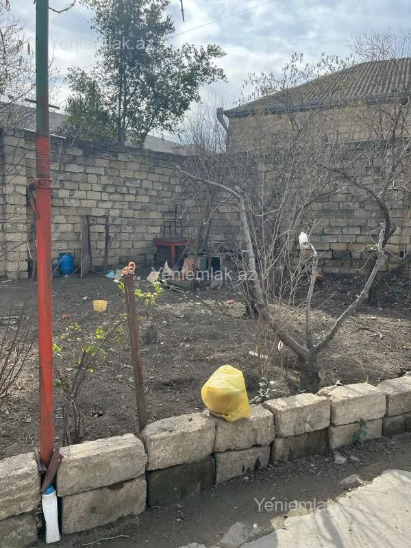 Satılır 5 otaqlı həyət evi 220 m²