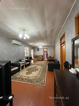 Satılır 5 otaqlı həyət evi 220 m²