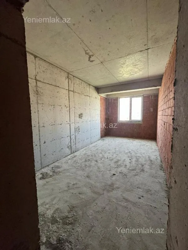 Satılır 4 otaqlı yeni tikili 180 m²