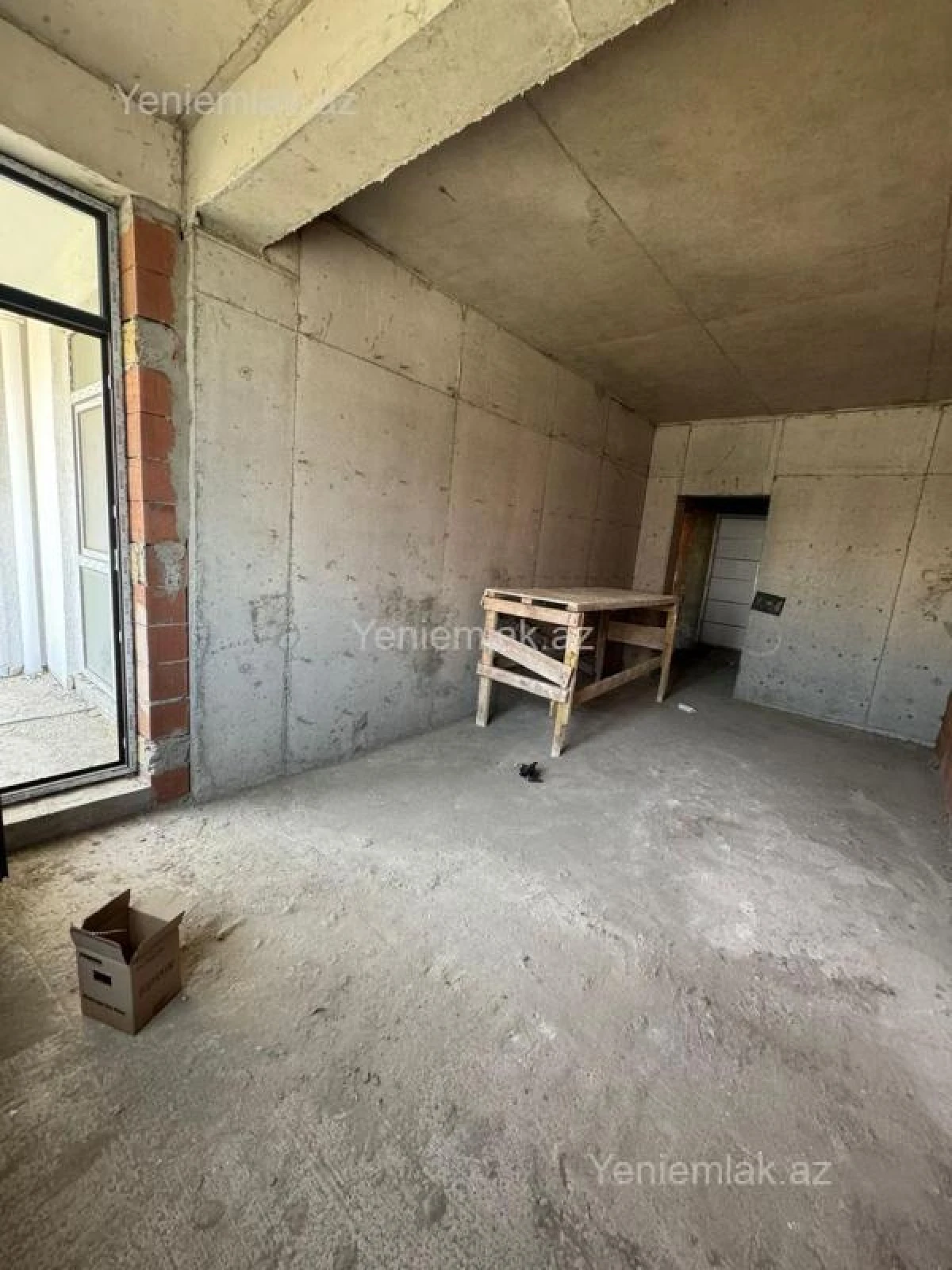 Satılır 4 otaqlı yeni tikili 180 m²