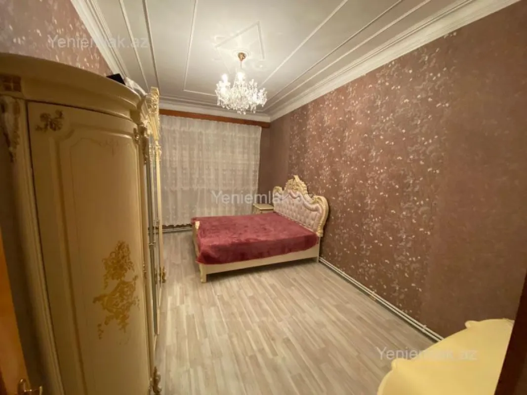 Satılır 3 otaqlı köhnə tikili 85 m²