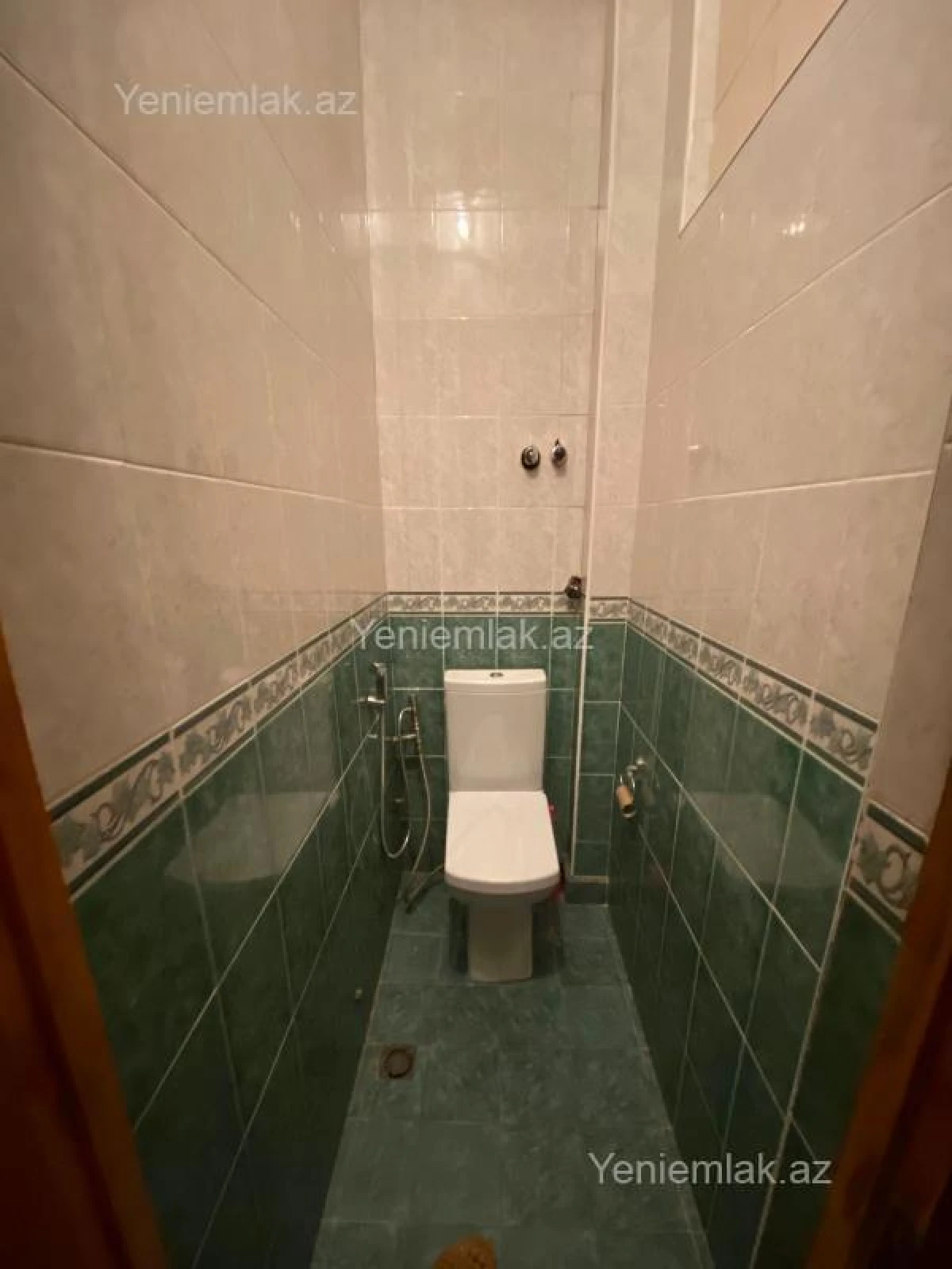 Satılır 3 otaqlı köhnə tikili 85 m²