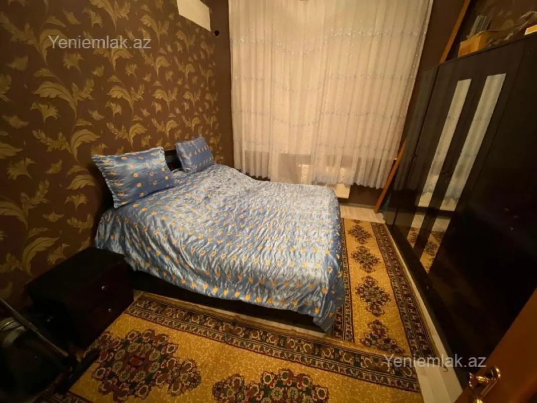 Satılır 3 otaqlı köhnə tikili 85 m²