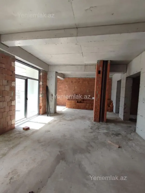 Satılır 3 otaqlı yeni tikili 107 m²