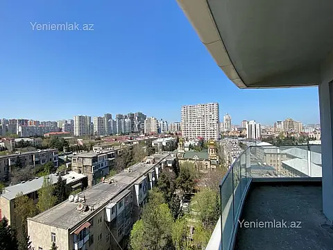 Satılır 4 otaqlı yeni tikili 240.5 m²