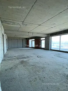 Satılır 4 otaqlı yeni tikili 240.5 m²