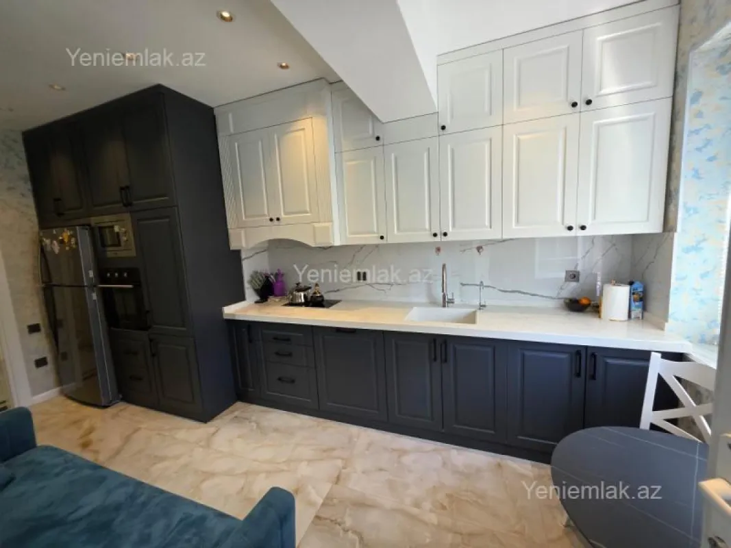 Satılır 3 otaqlı yeni tikili 128 m²