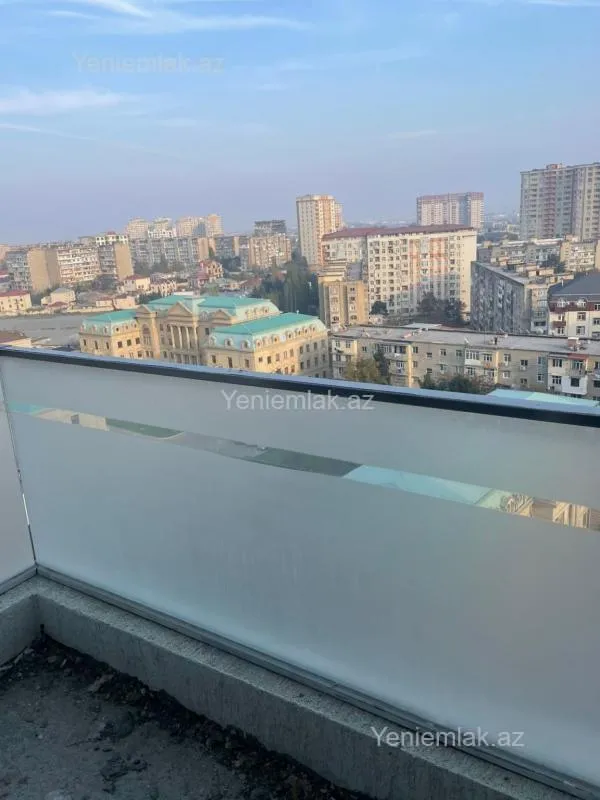 Satılır 3 otaqlı yeni tikili 100 m²