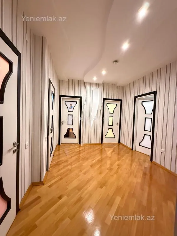 Satılır 2 otaqlı yeni tikili 90 m²