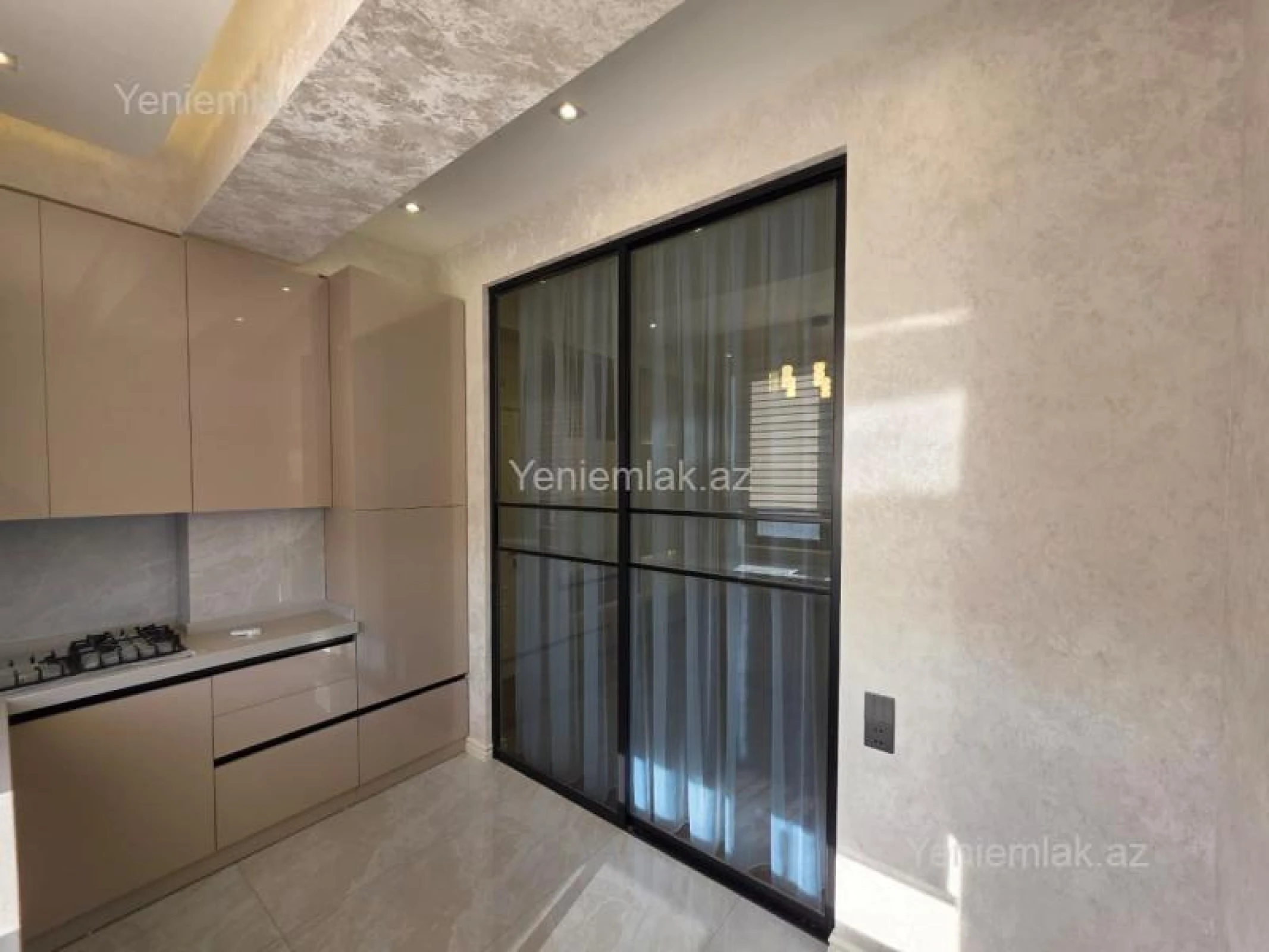 Satılır 2 otaqlı yeni tikili 55 m²