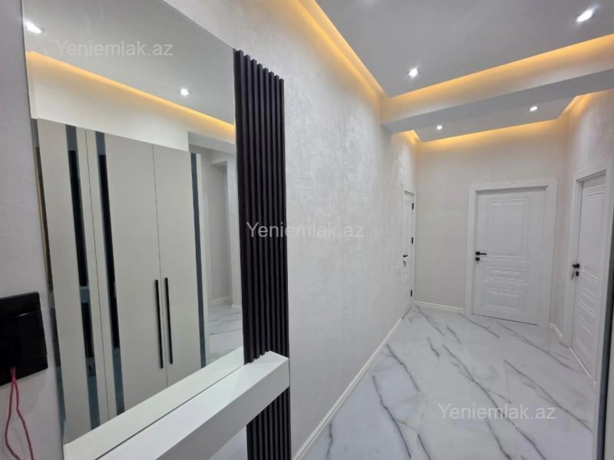 Satılır 3 otaqlı yeni tikili 87 m²