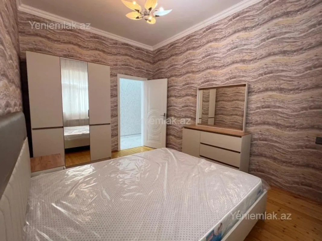 Satılır 6 otaqlı həyət evi 120 m²