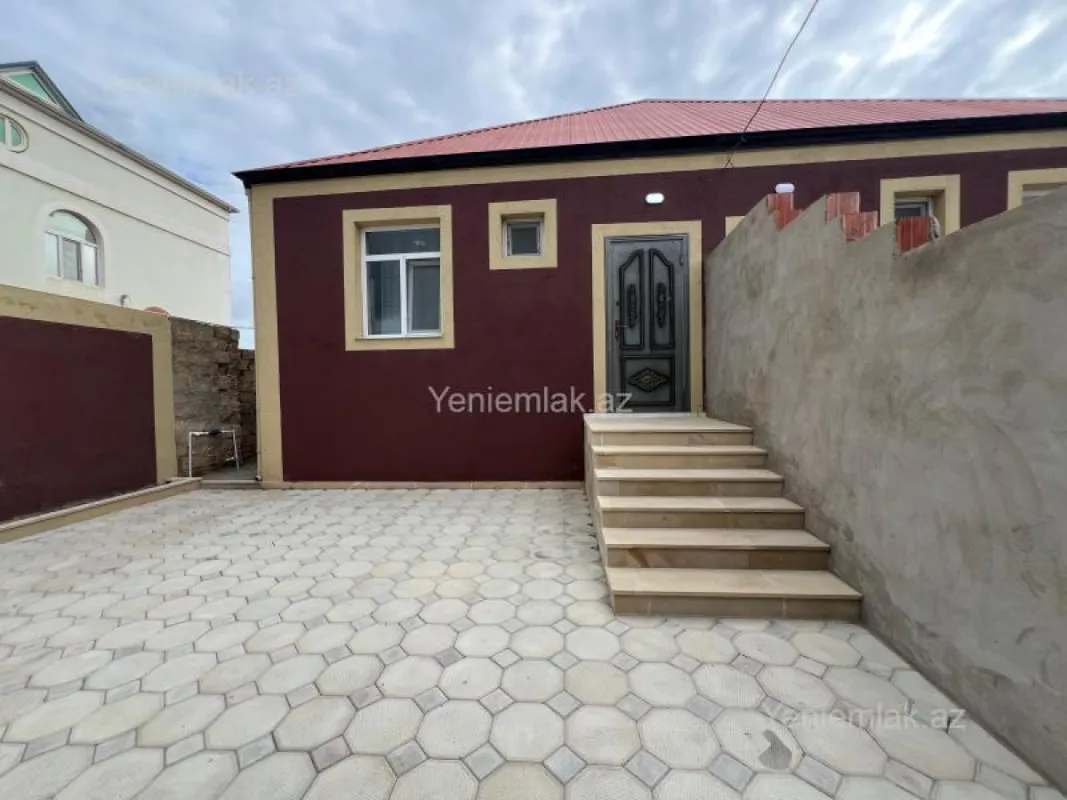 Satılır 6 otaqlı həyət evi 120 m²