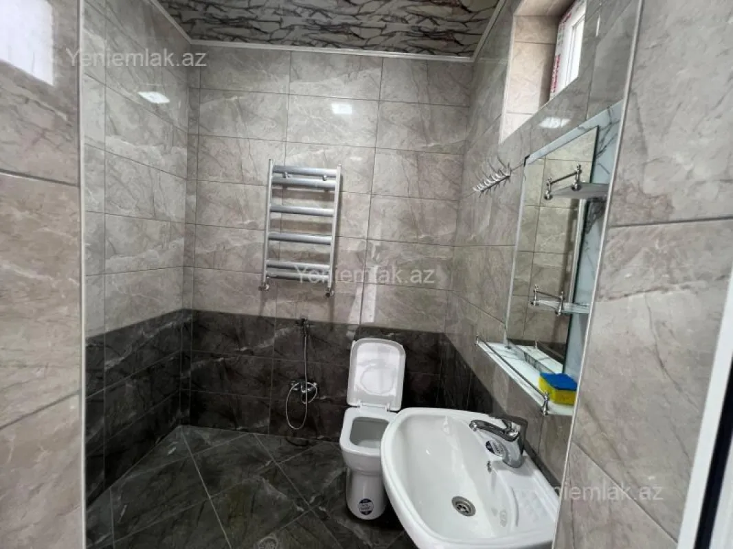 Satılır 6 otaqlı həyət evi 120 m²
