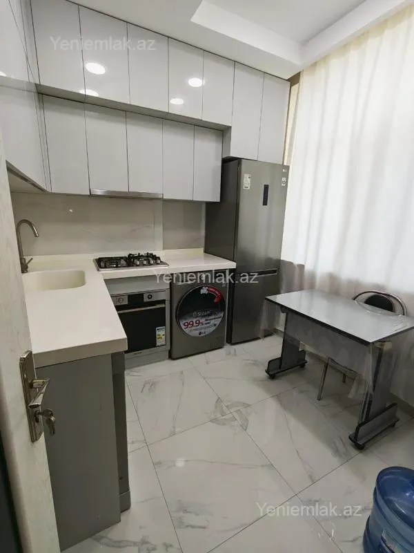 Satılır 2 otaqlı yeni tikili 65 m²