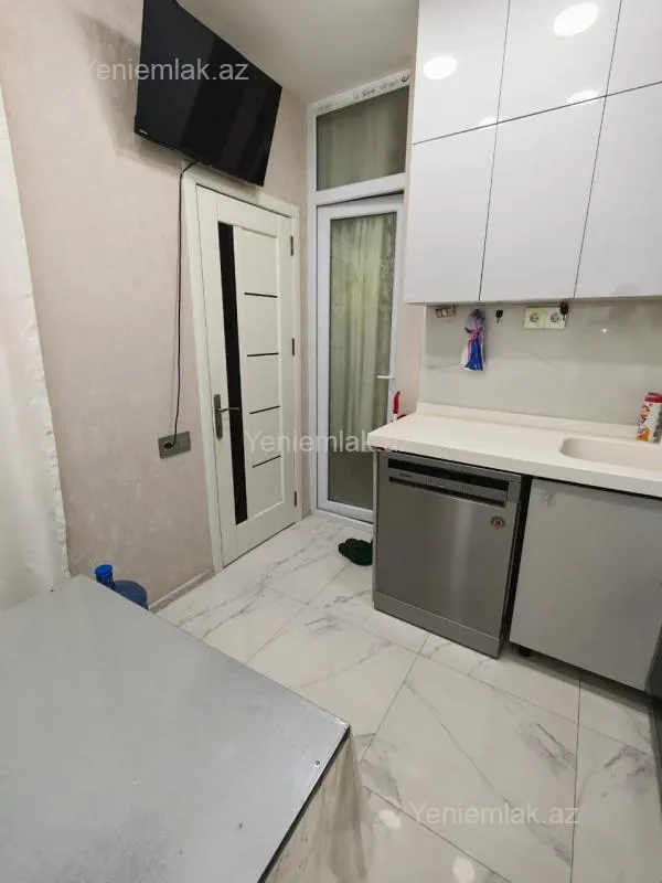 Satılır 2 otaqlı yeni tikili 65 m²
