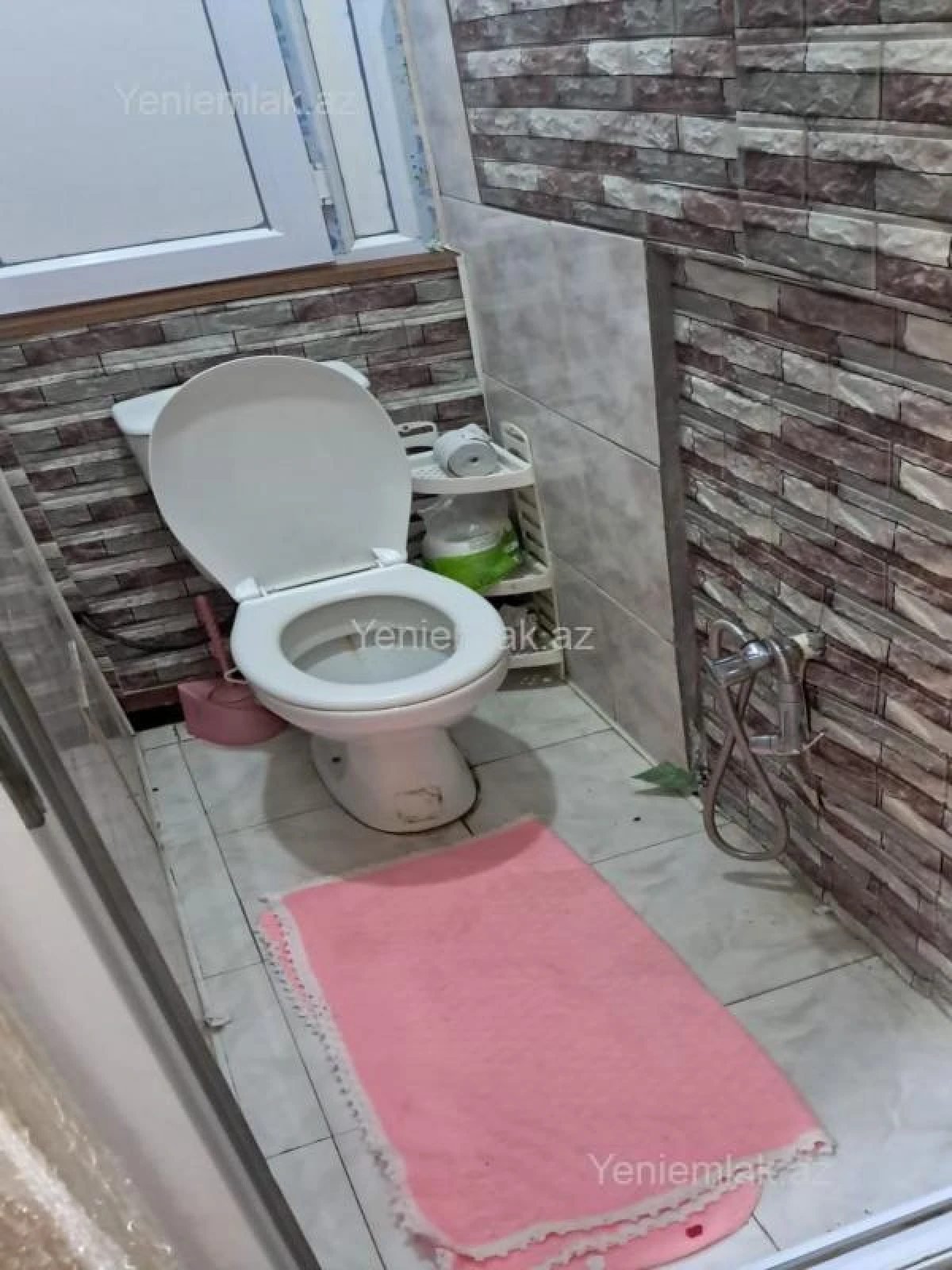 Satılır 3 otaqlı köhnə tikili 70 m²