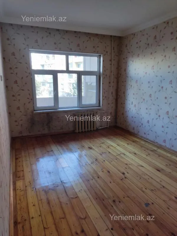 Satılır 3 otaqlı köhnə tikili 70 m²