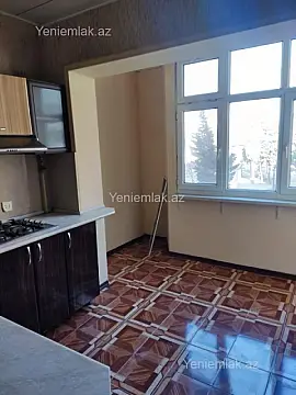 Satılır 3 otaqlı köhnə tikili 70 m²