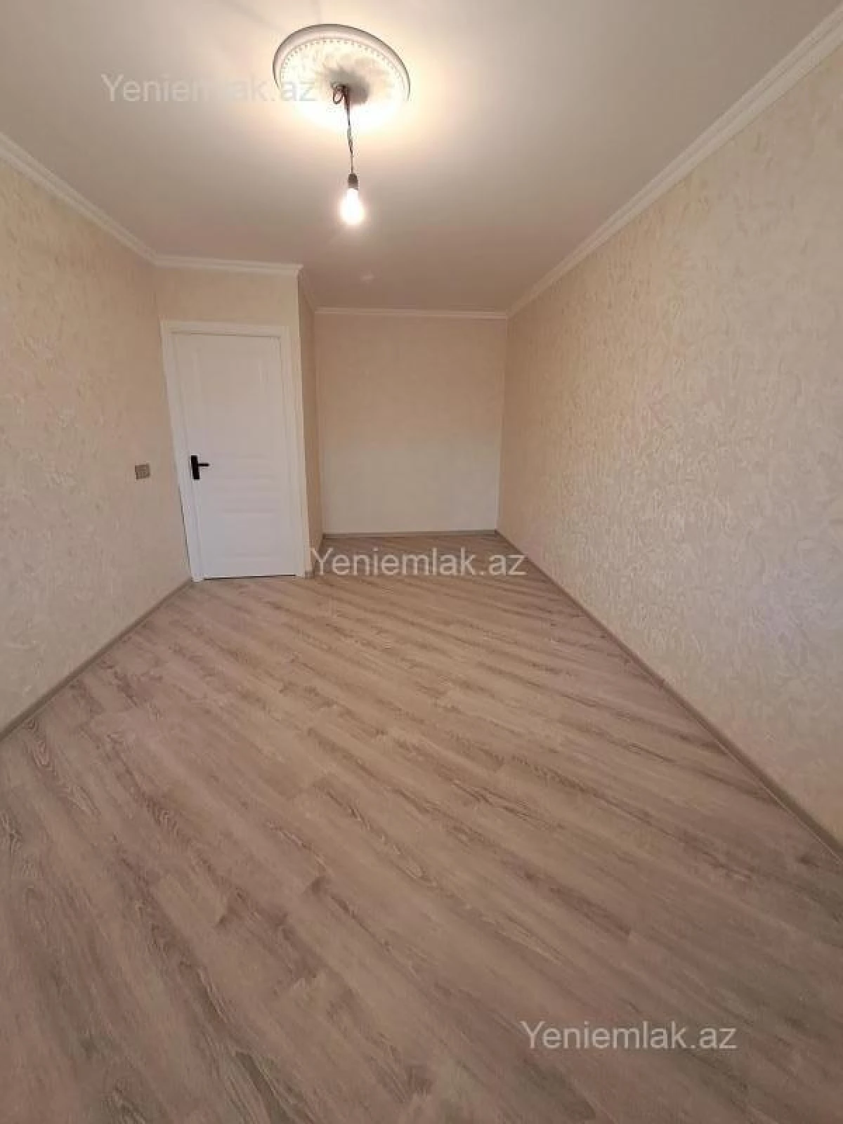 Satılır 1 otaqlı köhnə tikili 36 m²