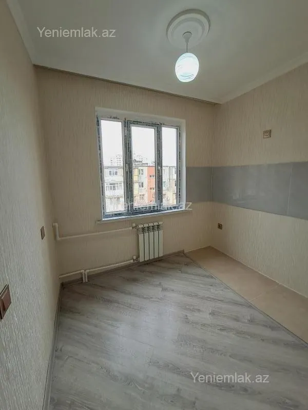 Satılır 1 otaqlı köhnə tikili 36 m²