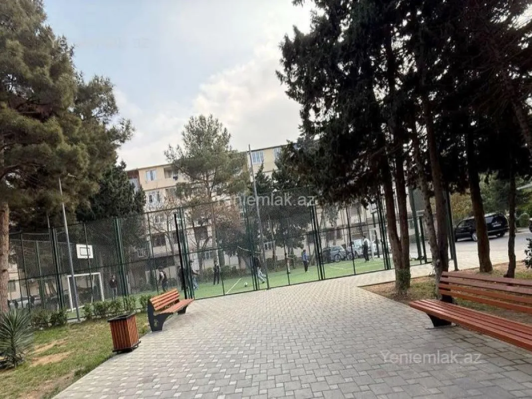Satılır 2 otaqlı köhnə tikili 45 m²