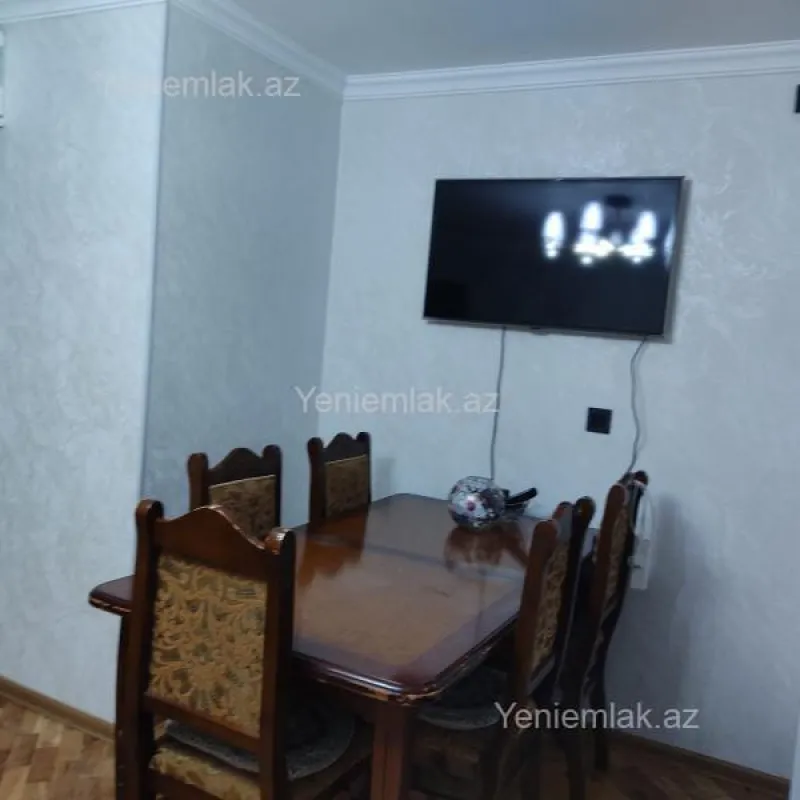 Satılır 2 otaqlı köhnə tikili 54 m²