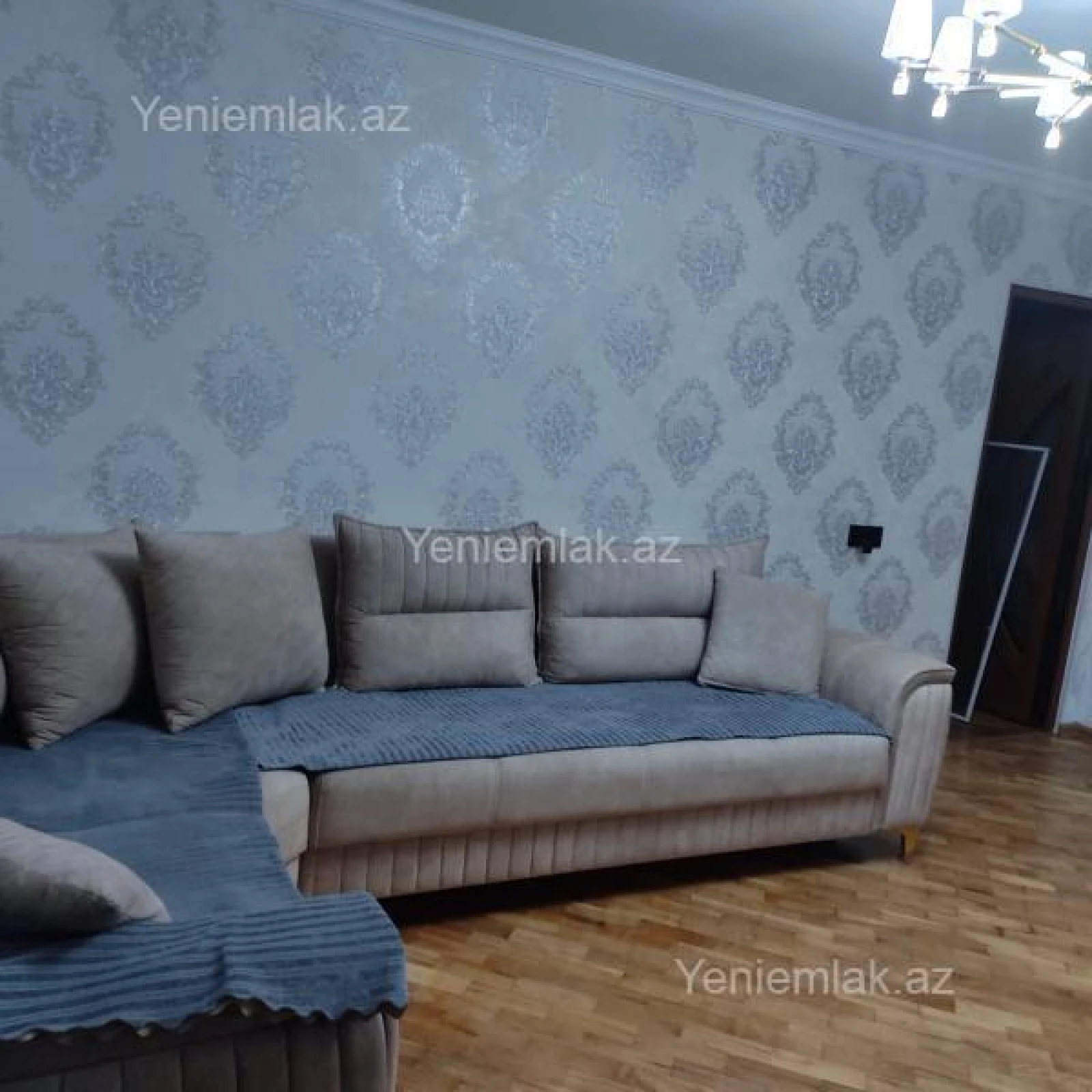 Satılır 2 otaqlı köhnə tikili 54 m²