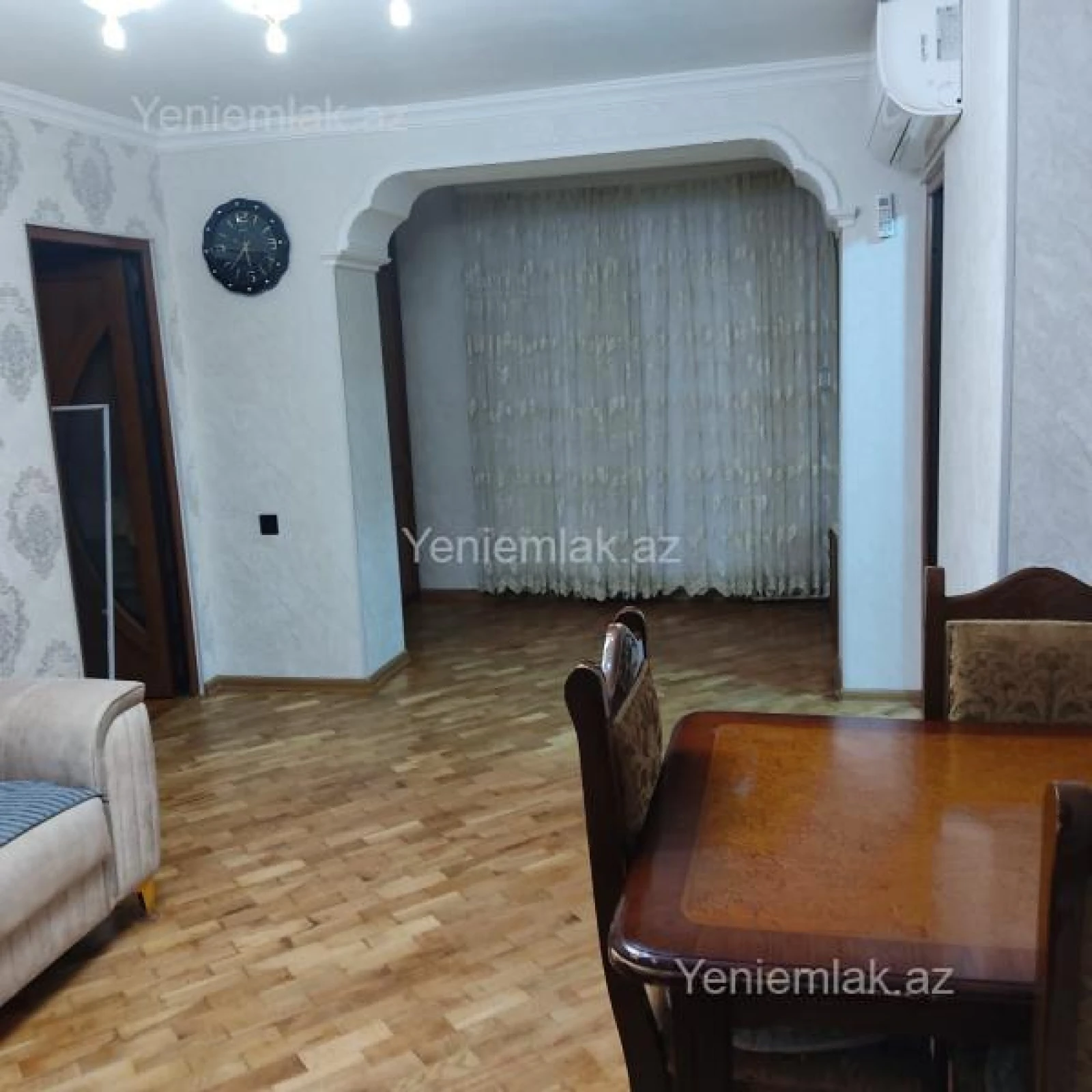 Satılır 2 otaqlı köhnə tikili 54 m²