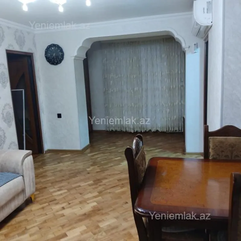 Satılır 2 otaqlı köhnə tikili 54 m²