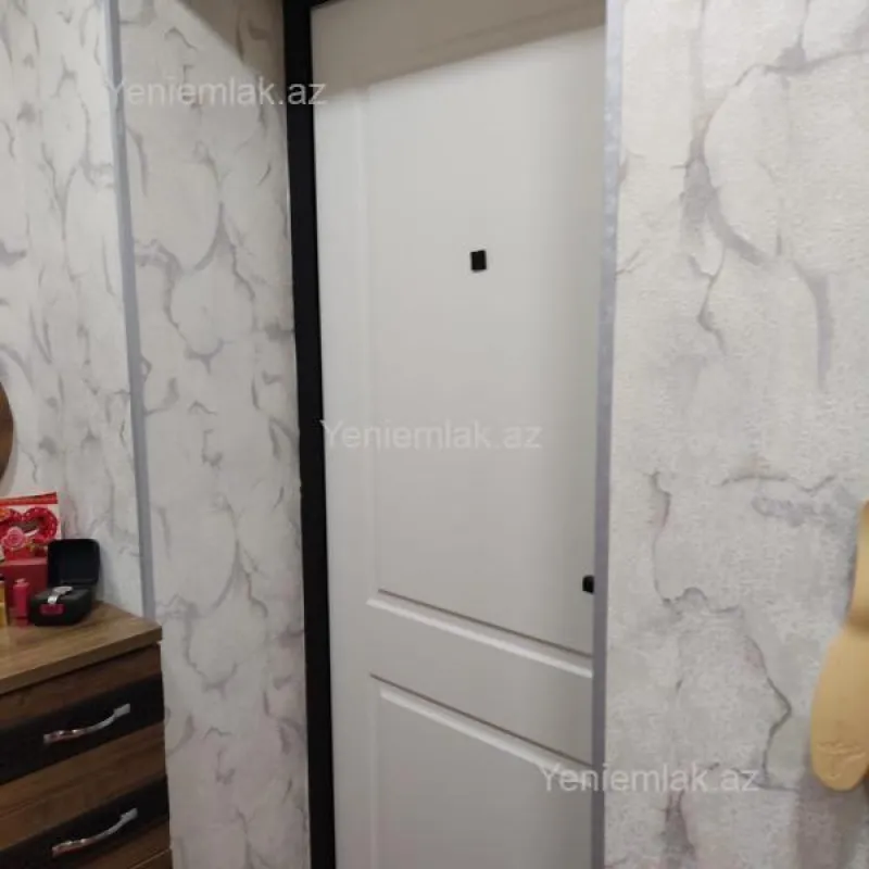 Satılır 2 otaqlı köhnə tikili 54 m²