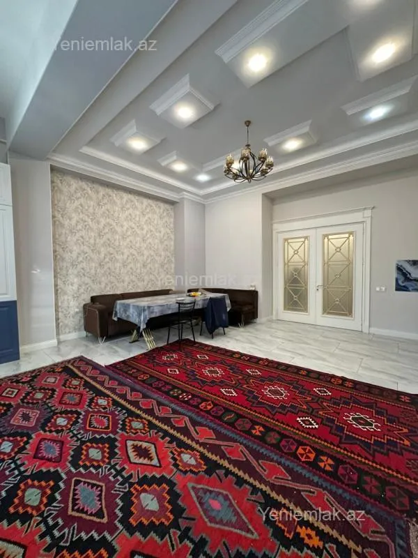 Satılır 4 otaqlı yeni tikili 230 m²