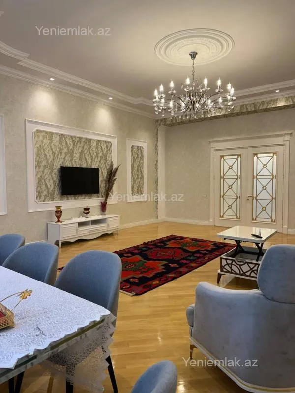 Satılır 4 otaqlı yeni tikili 230 m²