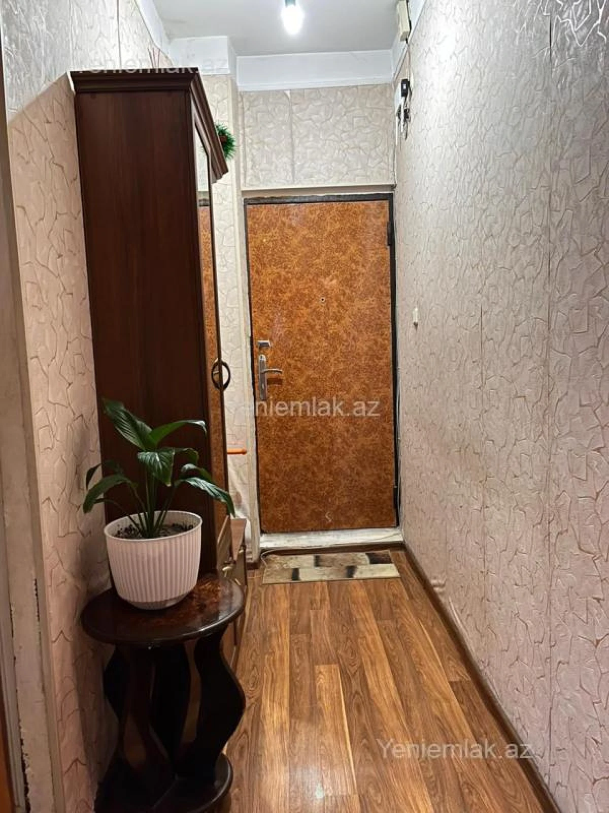 Satılır 1 otaqlı köhnə tikili 40 m²