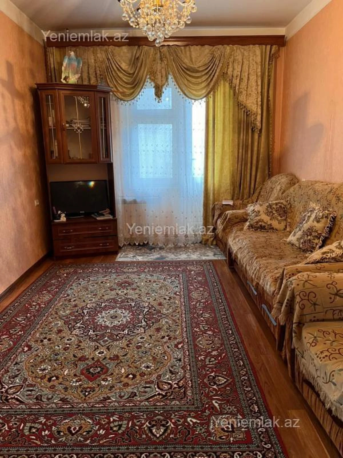 Satılır 1 otaqlı köhnə tikili 40 m²