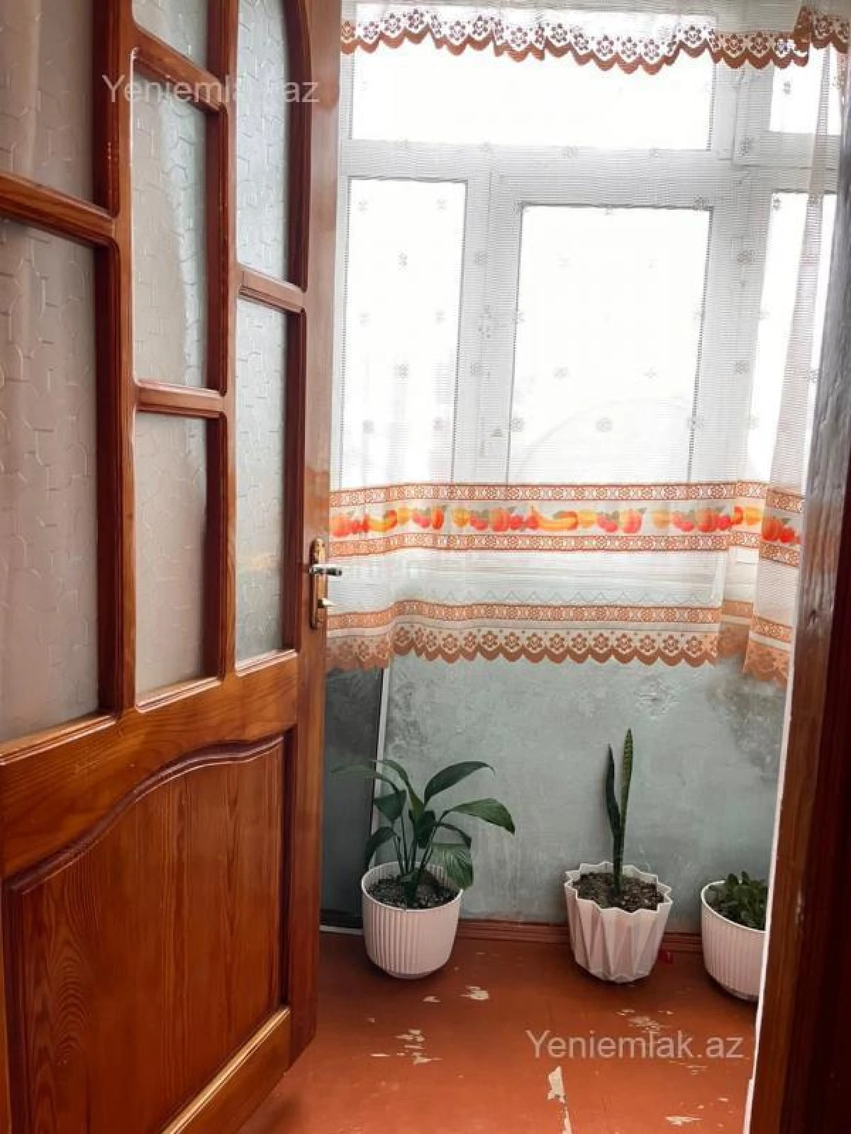 Satılır 1 otaqlı köhnə tikili 40 m²