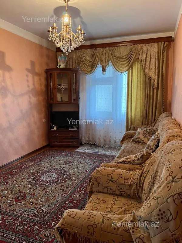 Satılır 1 otaqlı köhnə tikili 40 m²